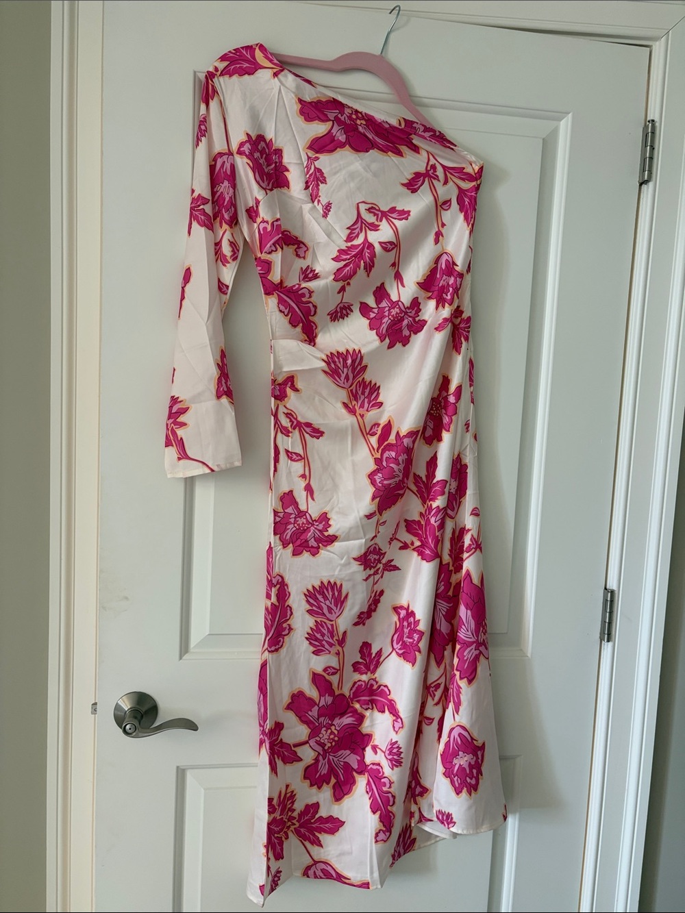 Charlotte Green- NWT Floral One-Shoulder Dress (similar to Kivari Rhia).
